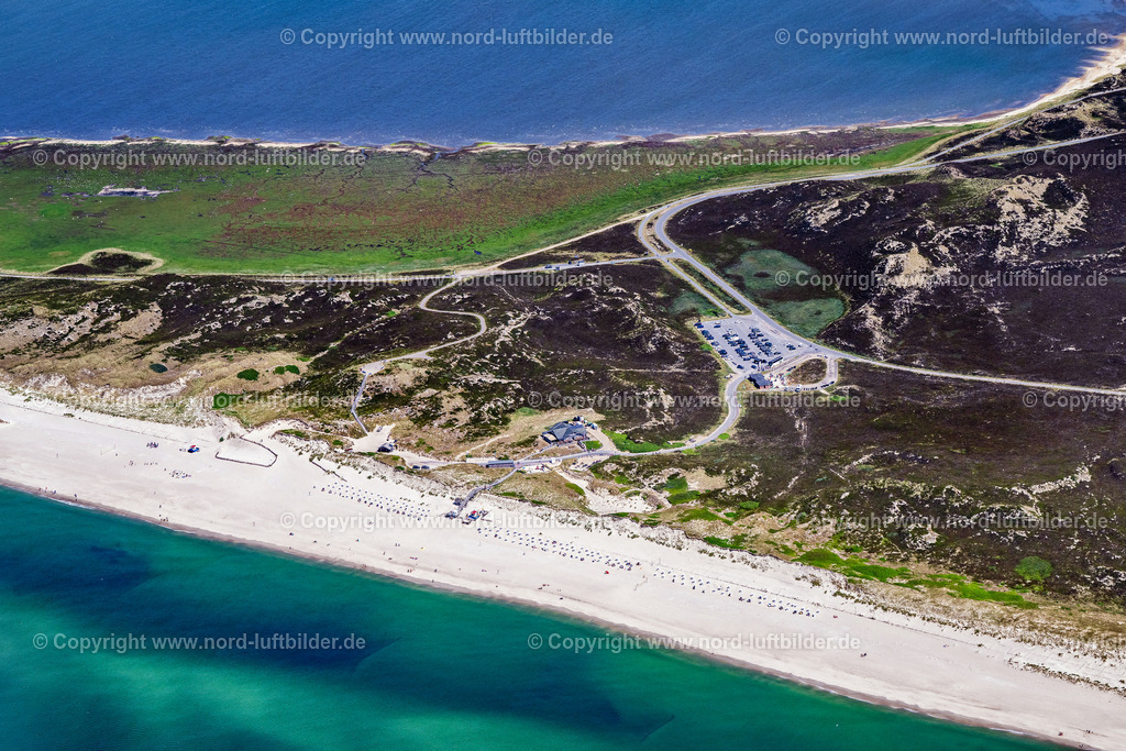 Sylt_List_Strandhalle_Sylt_ELS_5644130625 | LIST AUF SYLT 21.06.2025 Standgaststätte " Strandhalle " an der Küsten- Landschaft am Sylter Ellenbogen in List im Bundesland Schleswig-Holstein, Deutschland. // Beach restaurant "Strandhalle" on the coastal landscape at the Sylter Ellenbogen in List in the federal state of Schleswig-Holstein, Germany. Foto: Martin Elsen