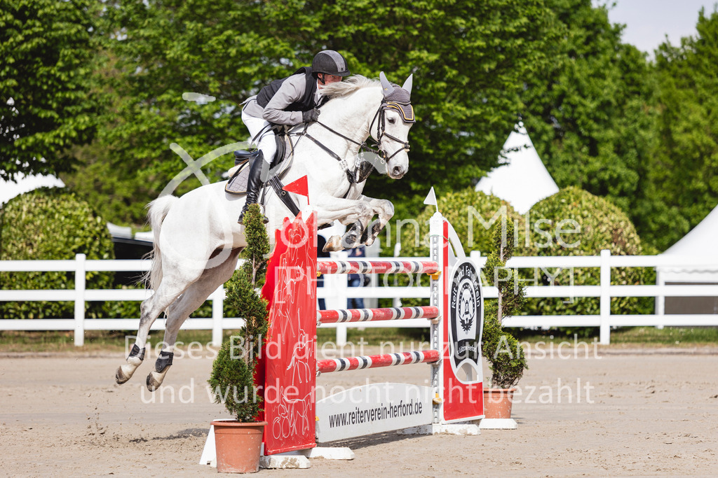 260509_PfSpTa_15_S1-Spr-562 | Deine schönsten Turniermomente als professionelle Fotos! Entdecke hochwertige Pferdesport-Fotografie im Online-Shop. Jetzt Fotos finden & bestellen!