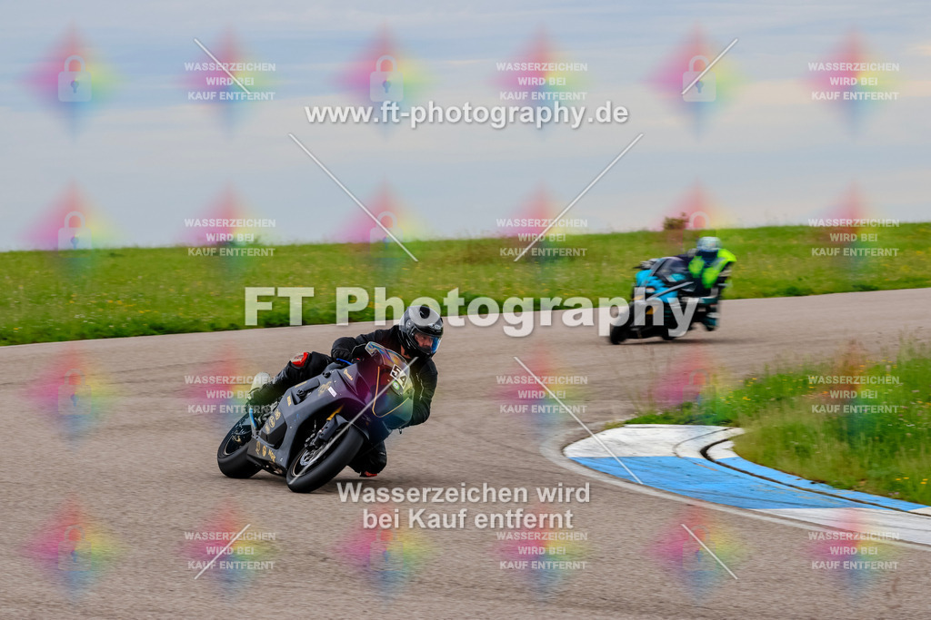 MotoTeam-1963 | Hier findet Ihr Bilder von Touristenfahrten auf der Nürburgring Nordschleife oder von anderen Veranstaltungen die ich besucht habe. Viel Spass beim Durch Schauen 