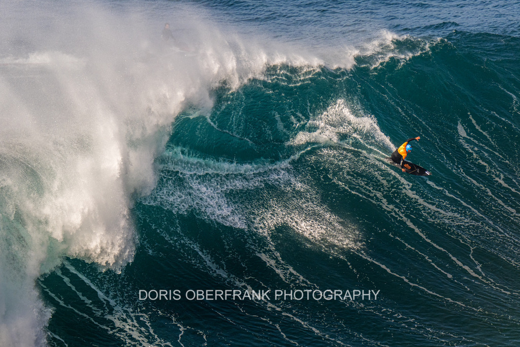 David vs Goliath  | Nazaré: David vs Goliath  - Realisiert mit Pictrs.com