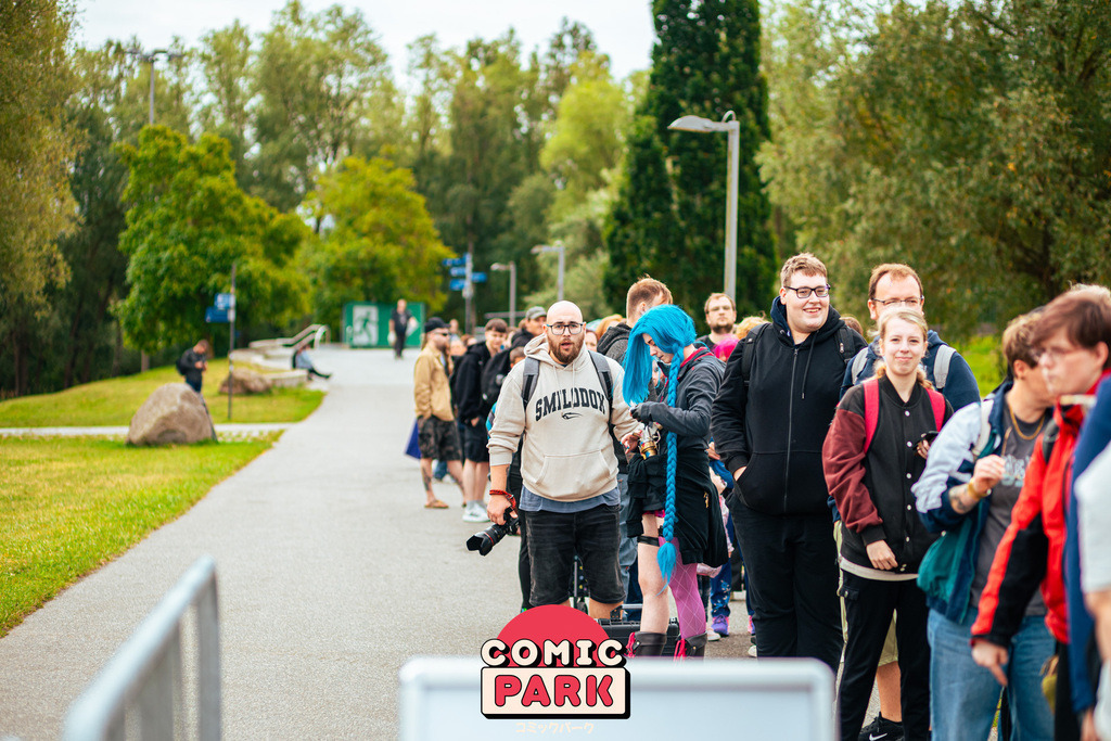 Tom Wenig -Comicpark ROS2026 SA-0002 | Hier findet ihr eure Fotografien und verschiedenste Motive zum Bestellen. - Realisiert mit Pictrs.com