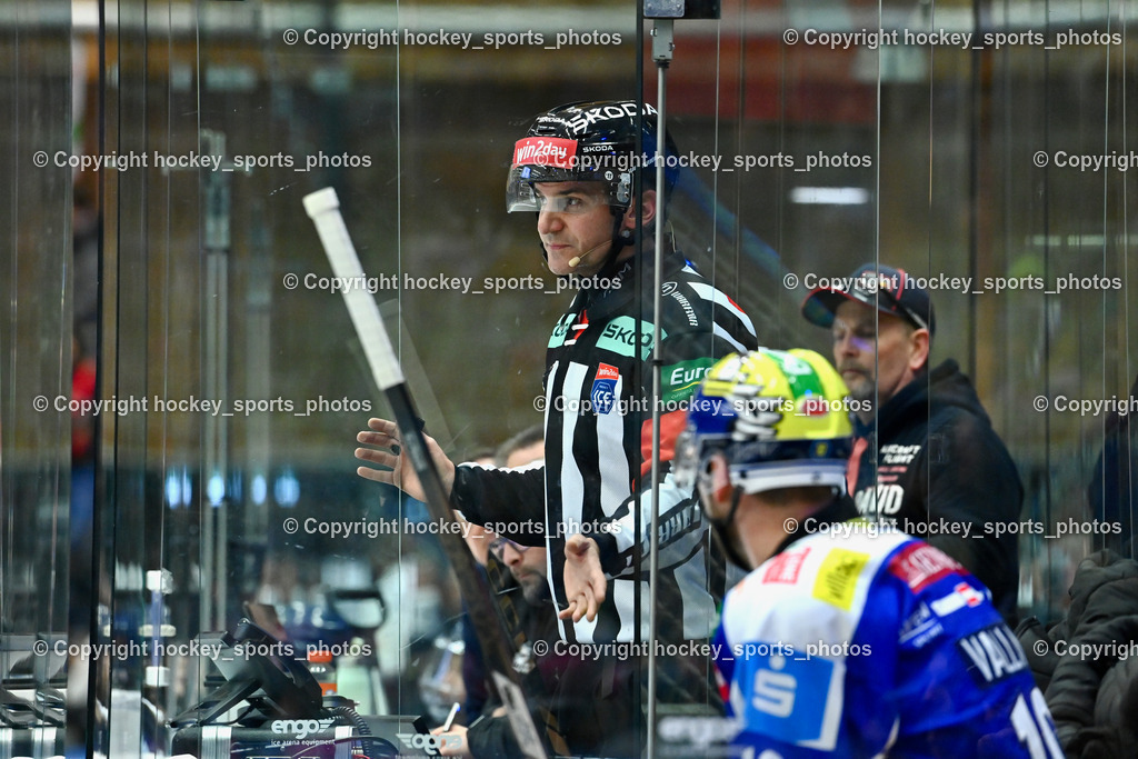 EC IDM WÄRMEPUMPEN VSV vs. HCB Südtirol Alperia | NAGY ATTILA Referee, EC IDM WÄRMEPUMPEN VSV vs. HCB Südtirol Alperia, EC IDM WÄRMEPUMPEN VSV vs. HCB Südtirol Alperia am 28.12.2025 in Villach (Stadthalle Villach), Austria, (Photo by Bernd Stefan)