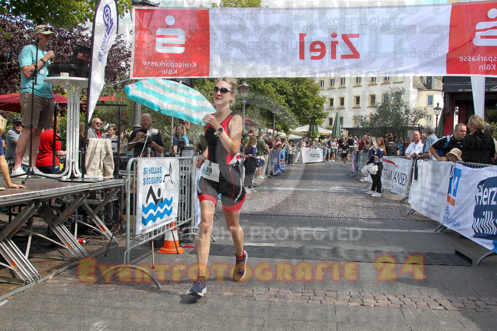 250824_1254_EV4_9637 | Sportfotografie im Rhein-Sieg Kreis, Köln, Bonn, NRW, Rheinland Pfalz, Hessen, etc. Unser Tätigkeitsfeld umfasst den Laufsport vom Volkslauf über den Marathon, Duathlon, Triathon bis zum Ultralauf wie Kölnpfad Ultra oder Schindertrail.