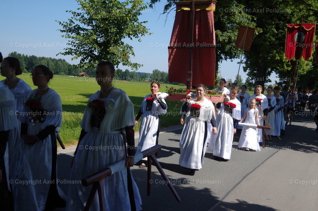 IMGP6217 | fotografiert von Axel PollmannLeonhardi Wallfahrt Benediktbeuern und Murnau, Fronleichnam, Fasching, Landschaft im Loisachtal und Benediktbeuern  - Realisiert mit Pictrs.com