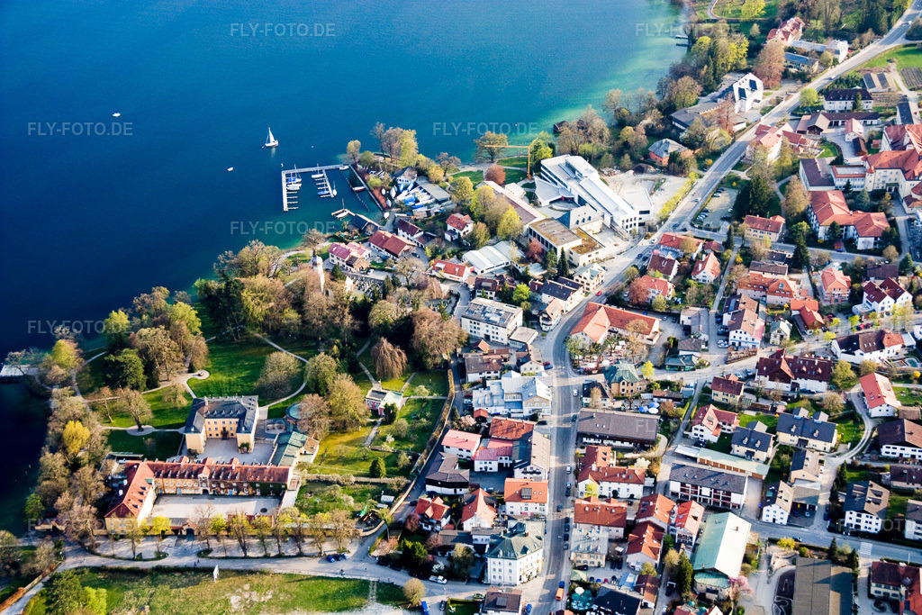 Luftbild: Parkanlage Bleicherpark am Ufer des Starnberger See in Tutzing im Bundesland Bayern in Deutschland. Foto: IMG_17965.jpg vom 15.04.2009 durch Werner Riehm/FLY-FOTO.de