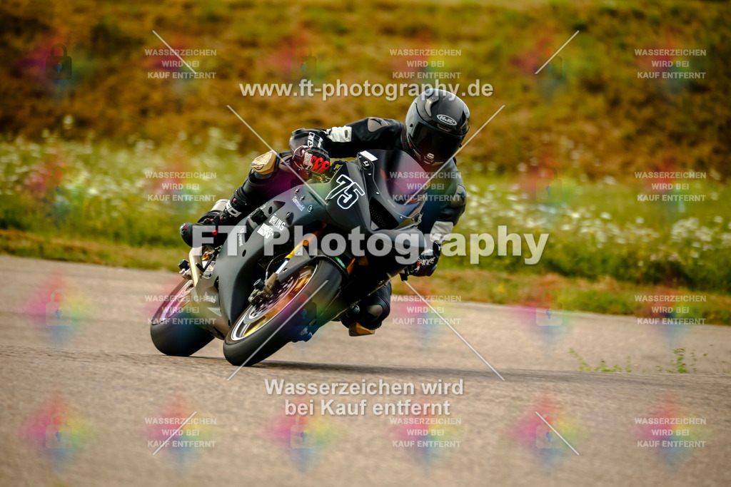 Chambley Juli-0751 | Hier findet Ihr Bilder von Touristenfahrten auf der Nürburgring Nordschleife oder von anderen Veranstaltungen die ich besucht habe. Viel Spass beim Durch Schauen 