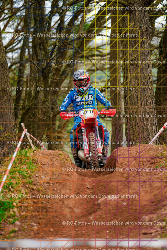 5 Lauf Mernes-1050 | Sportfotografie von RO-Fotos: Motorsport, Motocross, Enduro, Laufveranstaltungen und Triathlon. Professionelle Fotos von Sportlern und Events. - Realisiert mit Pictrs.com