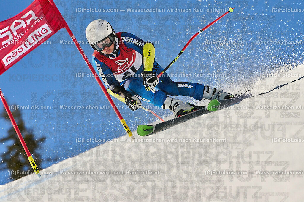 ALP4668_WCM-SuperGiant_Kat-C_Noell Andrea | (C)FotoLois.com, Alois Spandl, World Criterium Masters Ski Alpin 2023 Hochkar, SuperGiantSlalom, Kategorie C, Mi 22. März 2023.