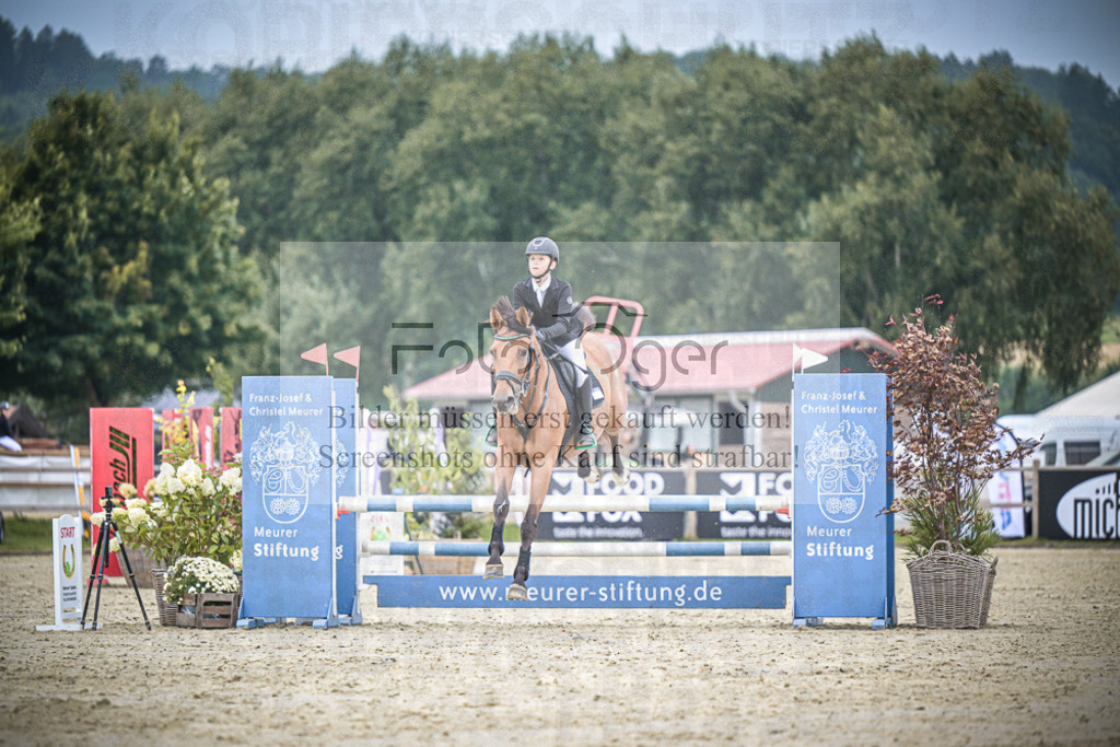 DOS_0265 | Entdecke hochwertige Reitturnierfotos von Foto Oger. Professionell, emotional und authentisch – jetzt Lieblingsmomente im Shop bestellen.Deutschlandweite Turnierfotografie. - Realisiert mit Pictrs.com