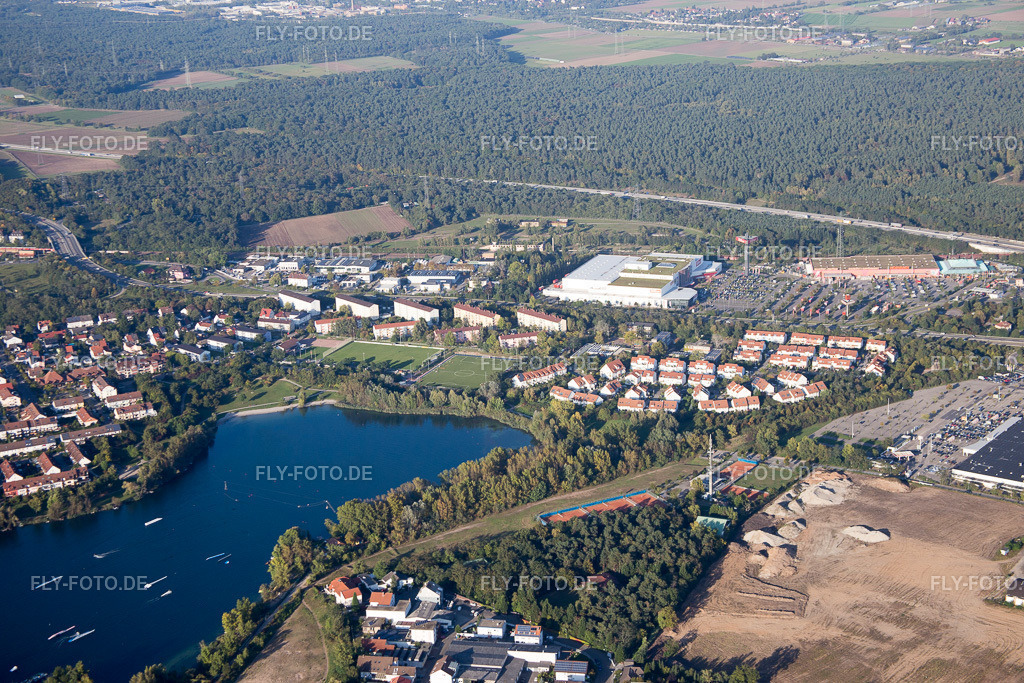 Ortsansicht | Luftbild: Ortsansicht im Ortsteil Rheinau in Mannheim im Bundesland Baden-Württemberg in Deutschland. Foto: IMG_072969.jpg vom 23.09.2014 durch Werner Riehm/FLY-FOTO.de - Realisiert mit Pictrs.com