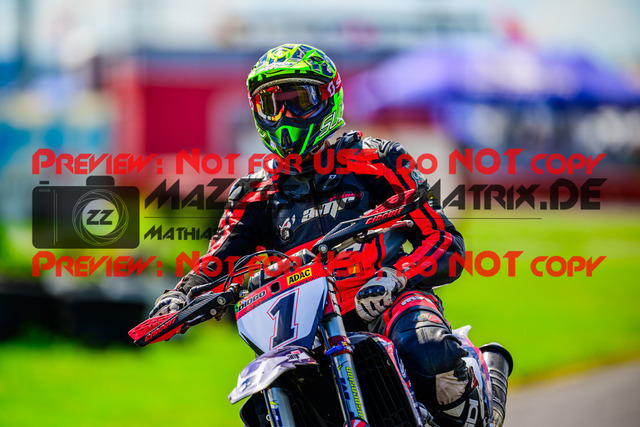 MaZZes_FotoMatrix_240714_6007705_7739 | UE40