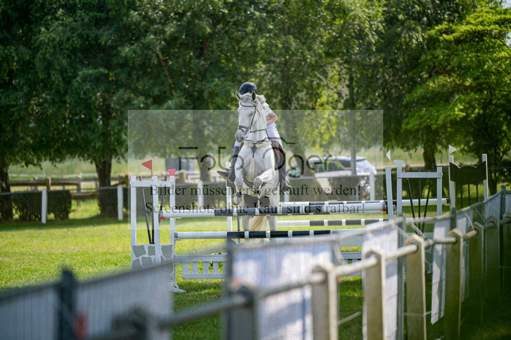 Reitturnier Voxtrup | Entdecke hochwertige Reitturnierfotos von Foto Oger. Professionell, emotional und authentisch – jetzt Lieblingsmomente im Shop bestellen.Deutschlandweite Turnierfotografie. - Realisiert mit Pictrs.com