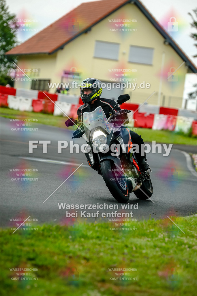 VBK-3752 | Hier findet Ihr Bilder von Touristenfahrten auf der Nürburgring Nordschleife oder von anderen Veranstaltungen die ich besucht habe. Viel Spass beim Durch Schauen 