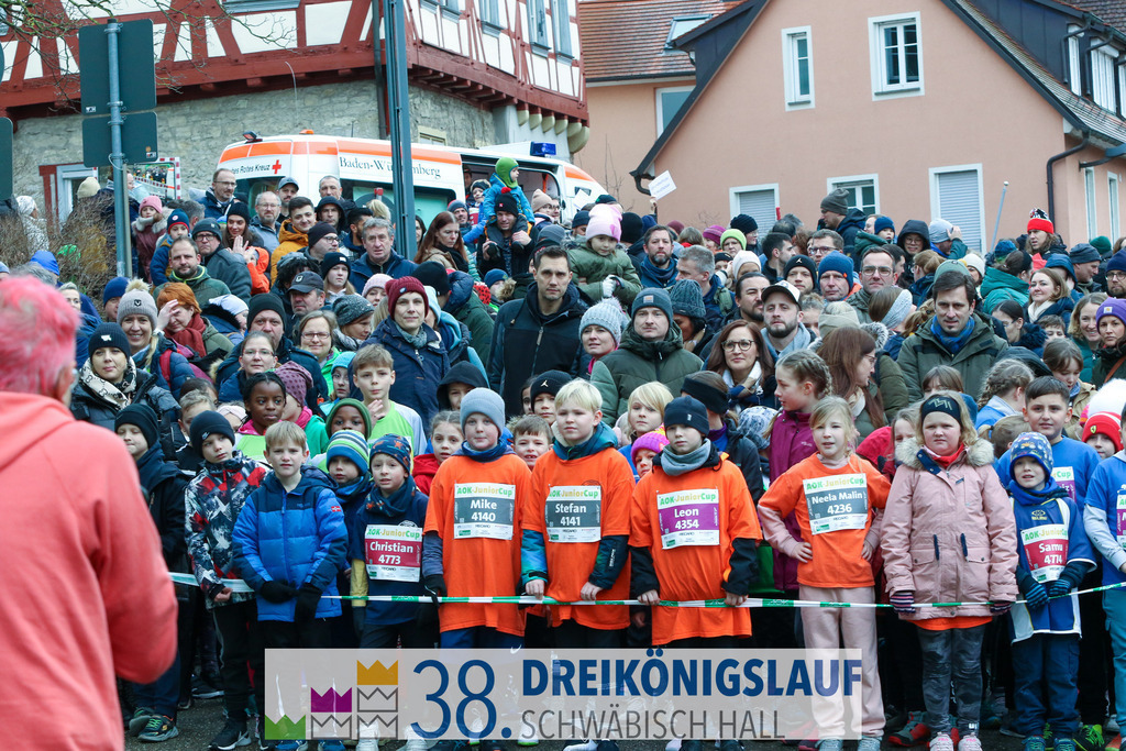 400m AOK Junior Cup | 3 Koenigslauf 2024 400m AOK Junior Cup - Realisiert mit Pictrs.com