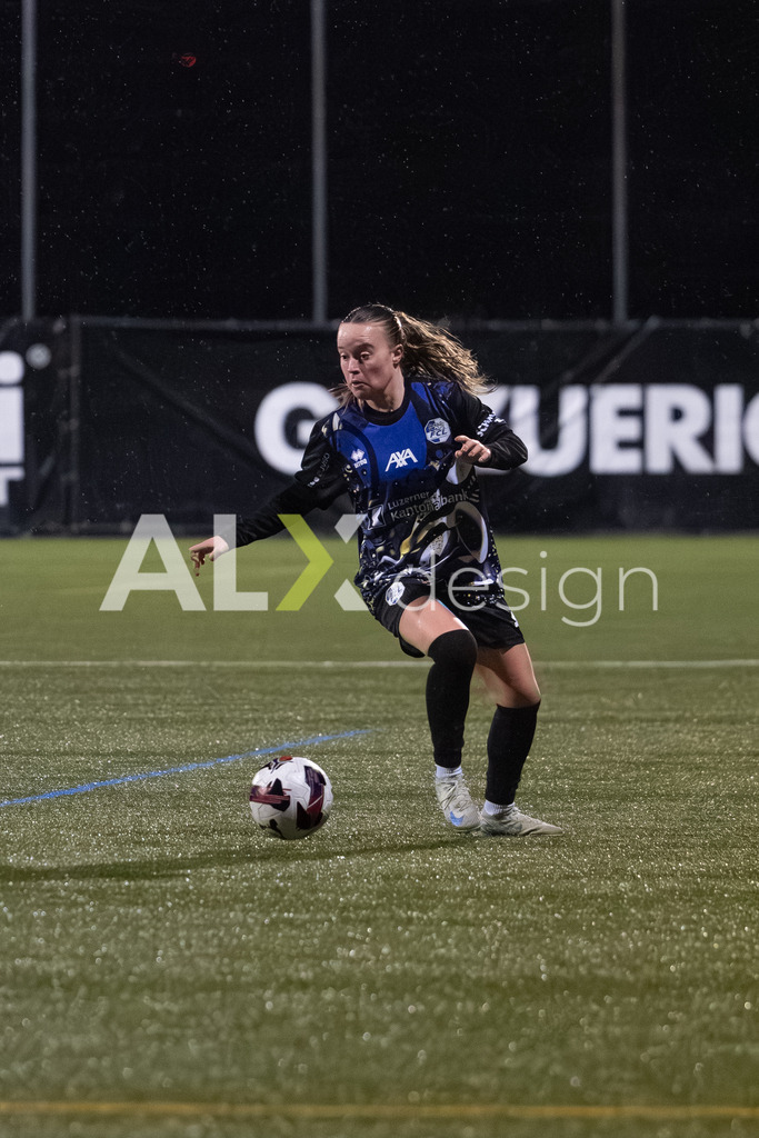 Fußball I Frauen I Saison 2025-2026 I AXA Women's Super League | Women I 14. Spieltag I Grasshoppers Club Zürich - FC Luzern I 14.02.2026 | 22 Fiona Sperlich (CH) (FC Luzern) – Angriff - Realisiert mit Pictrs.com