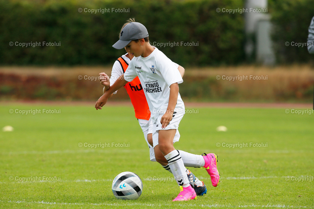 FUSBALLCAMPHERWIGDRECHSEL_19 | bilder, linz, photo, foto, fussball, sport, fotolui, bundesliga