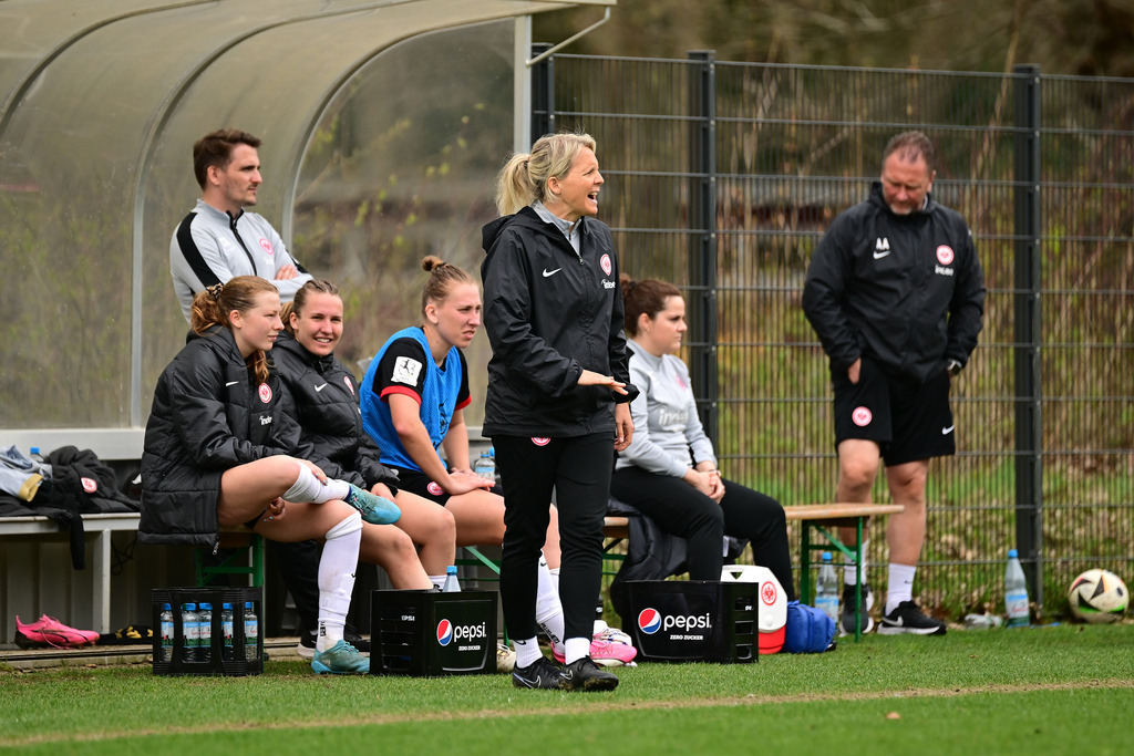 Fußball I Frauen I Saison 2024-2025 I 2. Bundesliga I 21. Spieltag I Hamburger SV - Eintracht Frankfurt II | Der Sportfotograf. - Realisiert mit Pictrs.com
