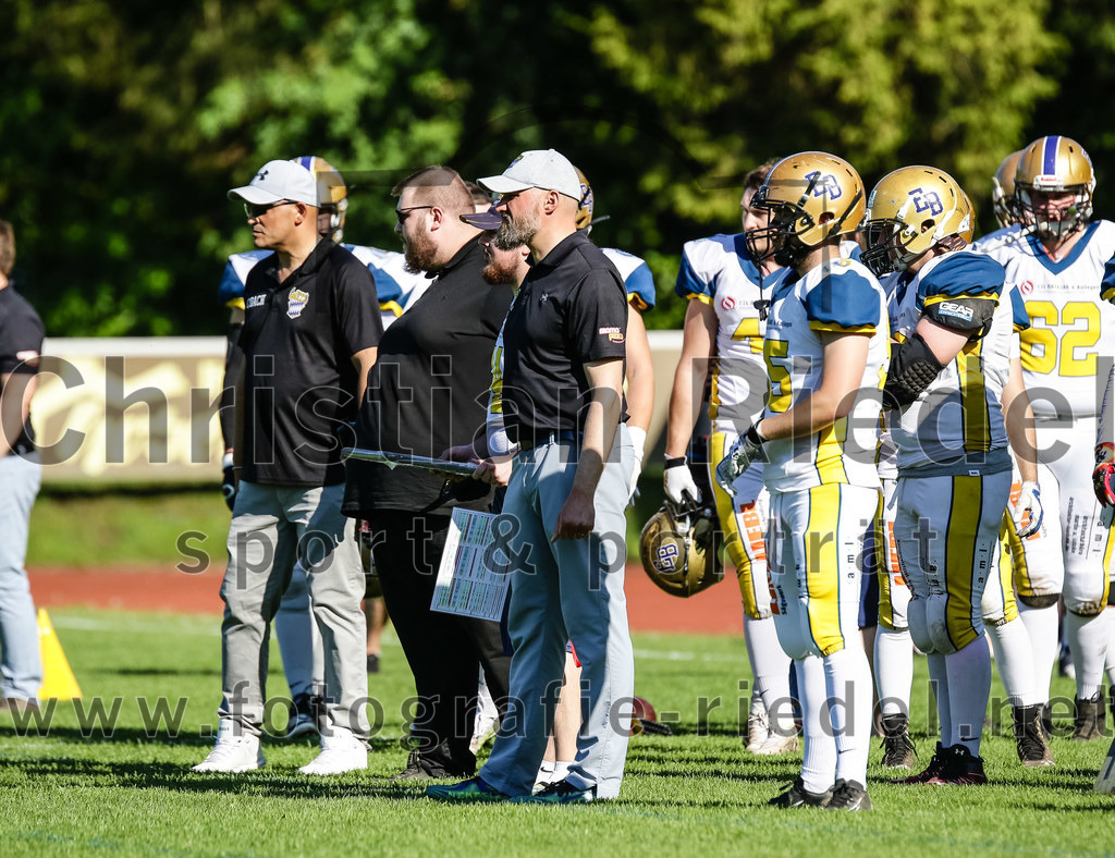 2022-05-14_097_Erding_Bulls_gegen_Munich_Cowboys_2 | Erding, Deutschland, 14.05.2022:
Fußball, Regionalliga 2022, 3. Spieltag, Erding Bulls gegen Munich Cowboys 2, Endergebnis: 20:30

Headcoach Timm Fiege (Erding Bulls)

Foto: Christian Riedel / fotografie-riedel.net