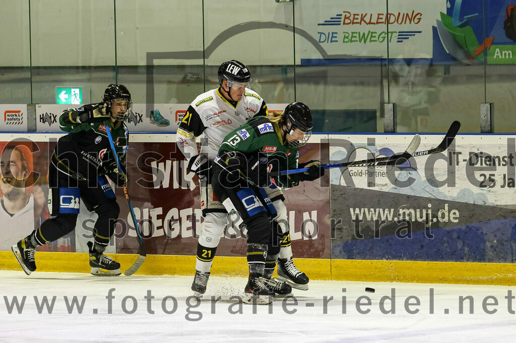 2022-12-23_037_TSV_Erding_gegen_EA_Schongau | Erding, Deutschland, 23.12.2022:
Eishockey, Bayernliga 2022 / 2023, 22. Spieltag, TSV Erding gegen EA Schongau, Endergebnis: 

Foto: Christian Riedel / fotografie-riedel.net