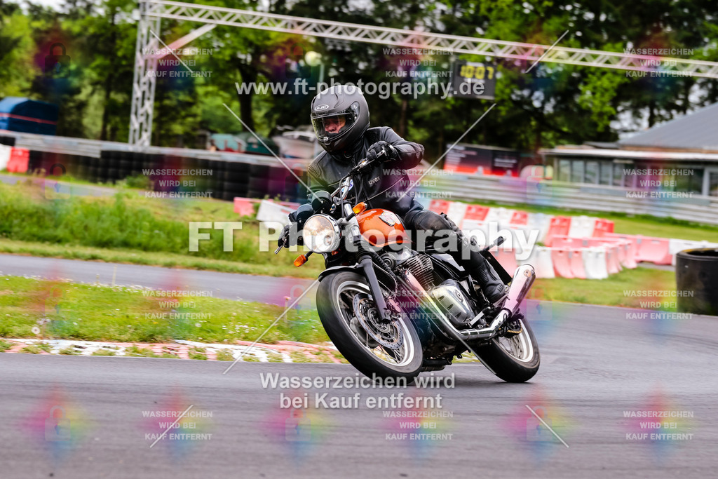 MotoTeamVBK-20411 | Hier findet Ihr Bilder von Touristenfahrten auf der Nürburgring Nordschleife oder von anderen Veranstaltungen die ich besucht habe. Viel Spass beim Durch Schauen 
