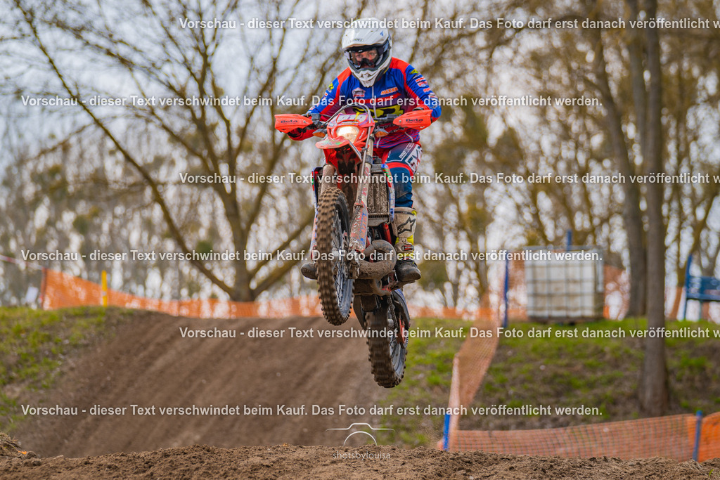 25_03_15_Schönfeld-6659 | Sportfotografin aus Berlin-Brandenburg mit Fokus auf Motocross. Ich halte deine sportliche Leistung und echte Emotionen auf und neben der Strecke professionell fest. Entdecke die Fotos von deinem Rennen und bestelle sie direkt hier im Shop.