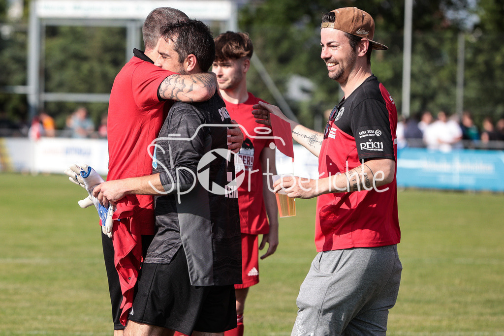 SV 1946 Waidhofen - SV Mering II | Professionelle Sportfotos aus den Bereichen Fußball, Eishockey, Handball und vieles mehr. Ob Sieg oder Niederlage