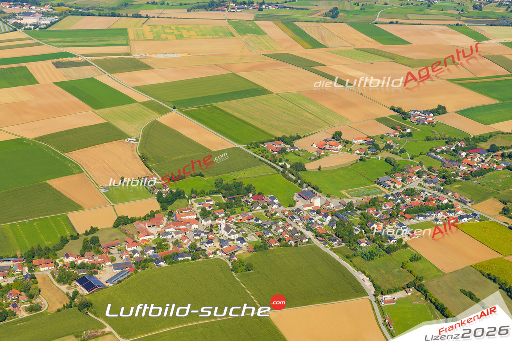 Hofkirchen Laberweinting Bild- Das Luftbild wurde 2025 vom UL-Flugzeug heraus erstellt ( keine Drohne ) - Hochauflösende Luftaufnahme -Nicht vergleichbar mit Google Maps oder Satelittenbilder- Die Geschenkidee !Mit Lizenz und Bildrechte bestellbar