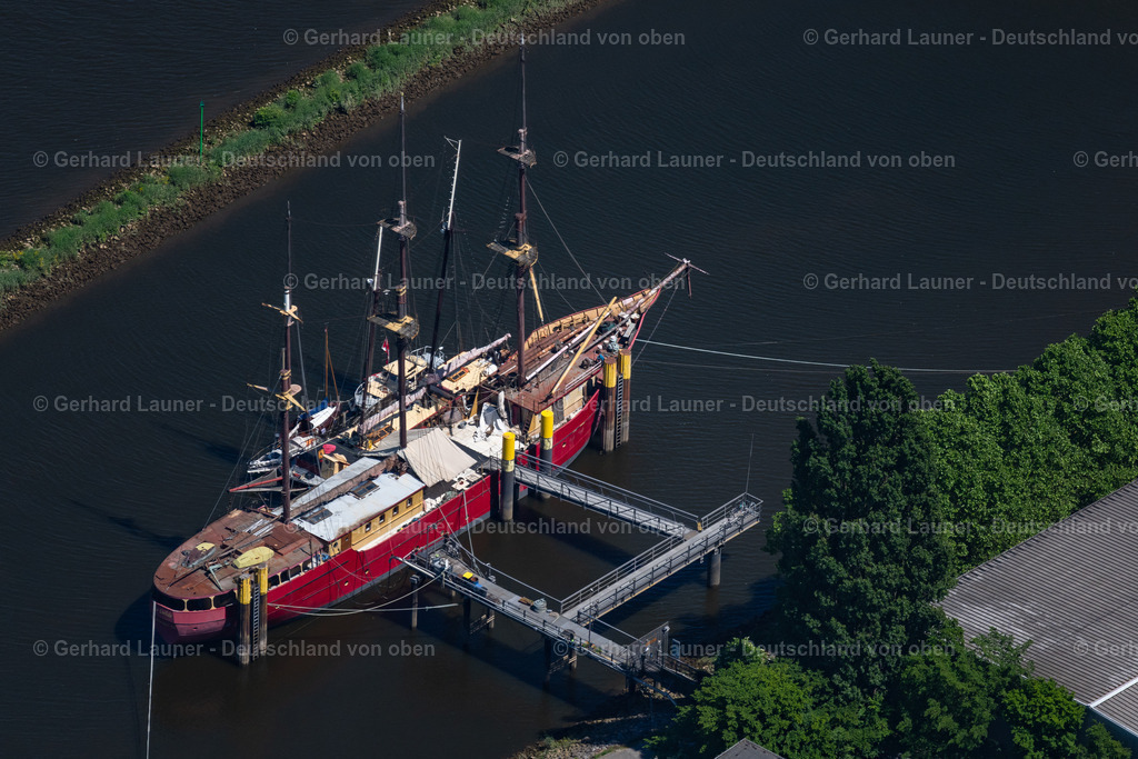 4029293 | BREMEN 01.06.2020 Segelschiff und Veranstaltungsschiff "De Liefde" am Südufer des Flusses Weser in Bremen. // Sailboat and events location "De Liefde" in Bremen in Germany. Foto: Gerhard Launer