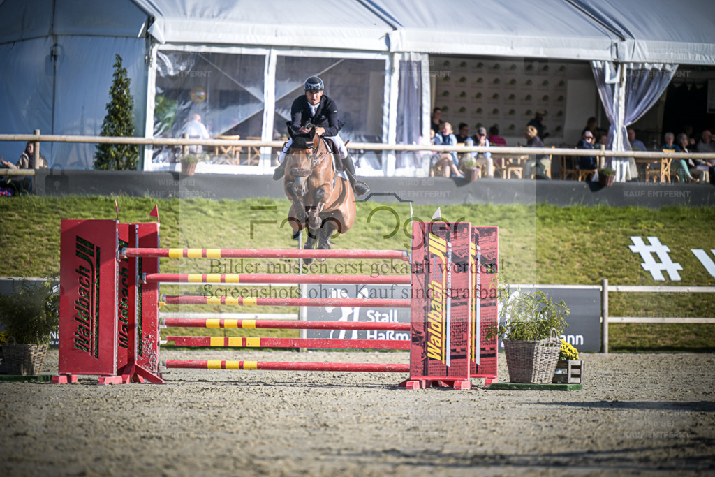 DOS_1011 | Entdecke hochwertige Reitturnierfotos von Foto Oger. Professionell, emotional und authentisch – jetzt Lieblingsmomente im Shop bestellen. - Realisiert mit Pictrs.com