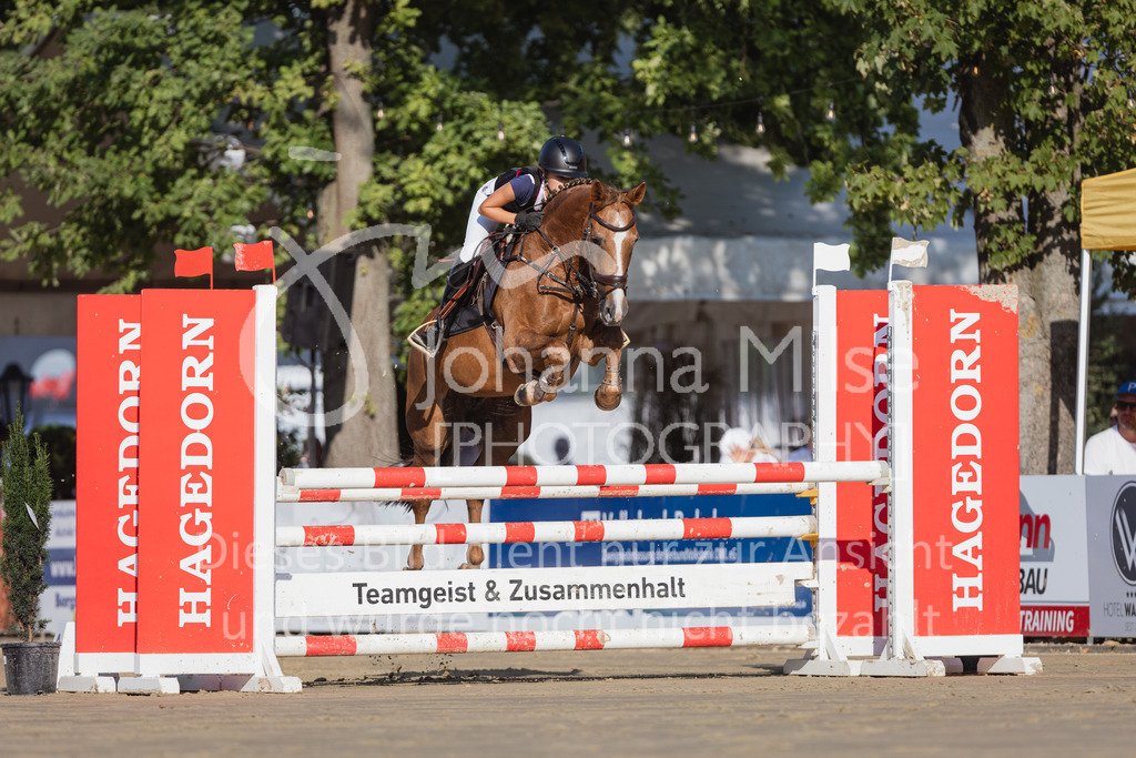 220825_Delbrueck_PonyTrophy-156 | Deine schönsten Turniermomente als professionelle Fotos! Entdecke hochwertige Pferdesport-Fotografie im Online-Shop. Jetzt Fotos finden & bestellen!
