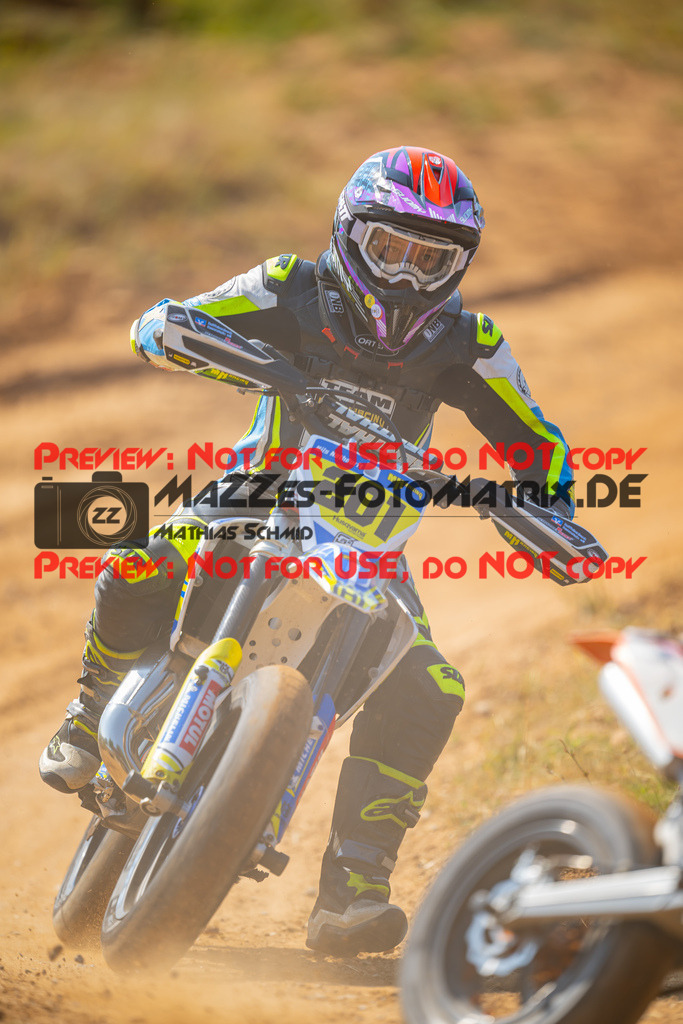 MaZZes-Fotomatrix-20260815-605139 | ROOKIES