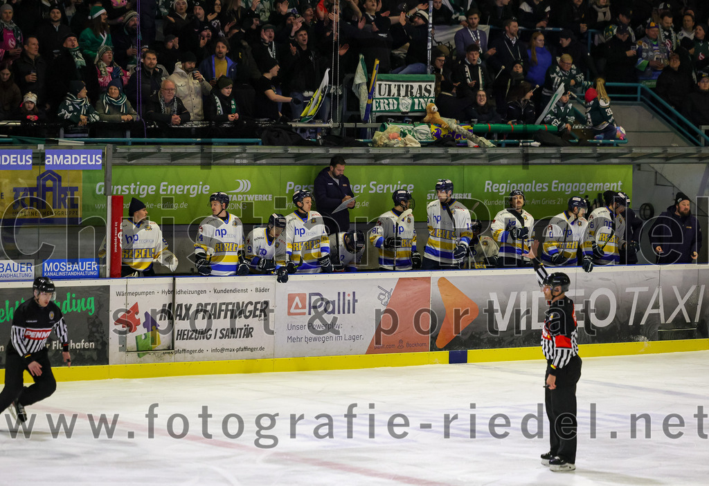 2025-12-05_054_TSV_Erding_gegen_Stuttgart_Rebels | Erding, Deutschland, 05.12.2025:Eishockey, Oberliga Süd 2025 / 2026, 23. Spieltag, TSV Erding gegen Stuttgart Rebels, Endergebnis: 5:6Foto: Christian Riedel / fotografie-riedel.net