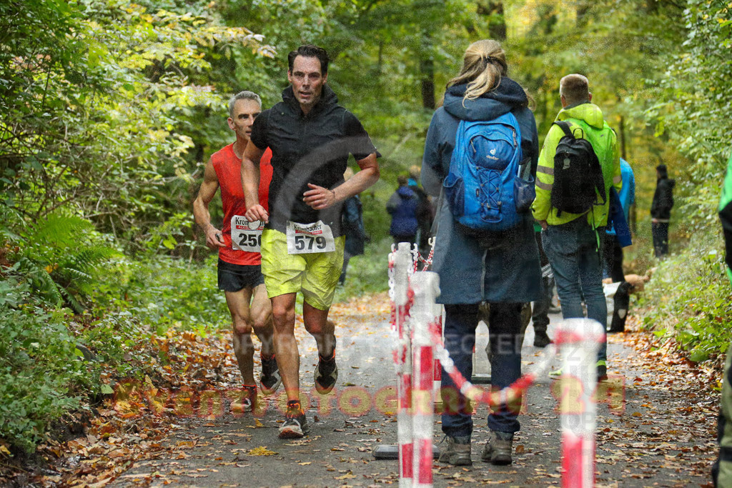 231029_1241_EX1_5972 | Sportfotografie im Rhein-Sieg Kreis, Köln, Bonn, NRW, Rheinland Pfalz, Hessen, etc. Unser Tätigkeitsfeld umfasst den Laufsport vom Volkslauf über den Marathon, Duathlon, Triathon bis zum Ultralauf wie Kölnpfad Ultra oder Schindertrail.