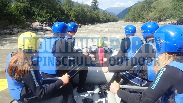 P8100024 | Bestelle die Bilder deines Berg- oder Wasser-Abenteuers mit Mountain Sports bequem von zu Hause aus direkt über unseren Online Fotoshop von pictrs.com. - Realisiert mit Pictrs.com