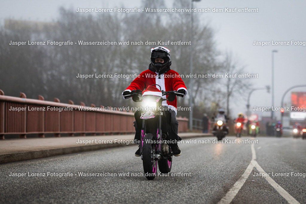 X-Mas Ride I Kiel I 2025 | Jasper Lorenz Fotografie - Realisiert mit Pictrs.com
