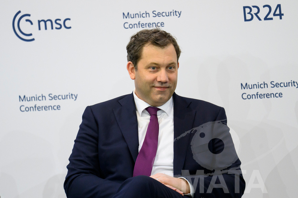 _DWA5682 | MATA IndoCon - Realisiert mit Pictrs.com