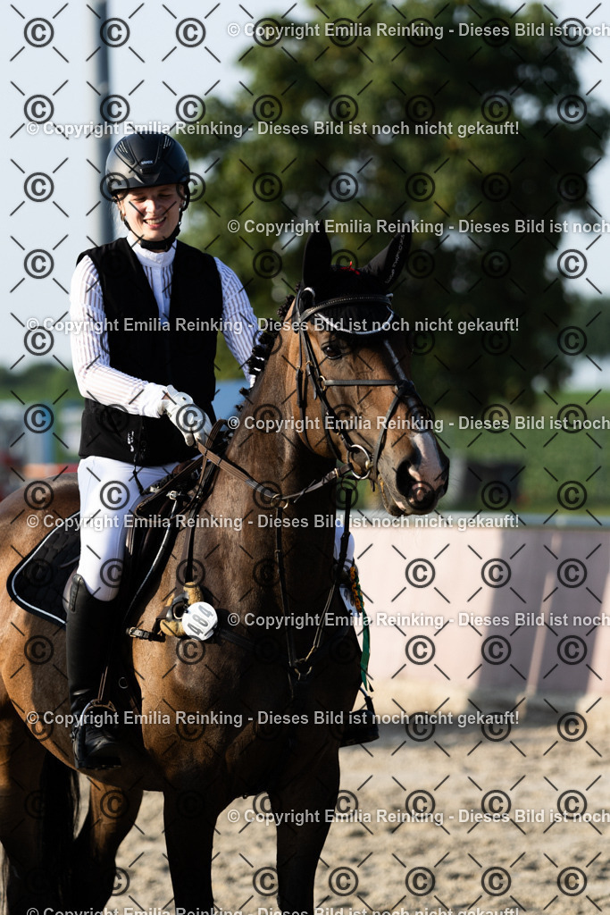 CL5A1537 | Emilia Reinking Fotografie - Realisiert mit Pictrs.com