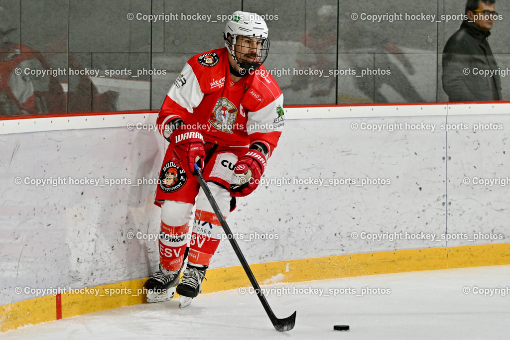 ESV Ferlach vs. UECR Eisbären Huben | #11 Toff Nico ESV Ferlach, ESV Ferlach vs. UECR Eisbären Huben, ESV Ferlach vs. UECR Eisbären Huben am 31.10.2025 in Ferlach (HTC Eishalle Ferlach), Austria, (Photo by Bernd Stefan)