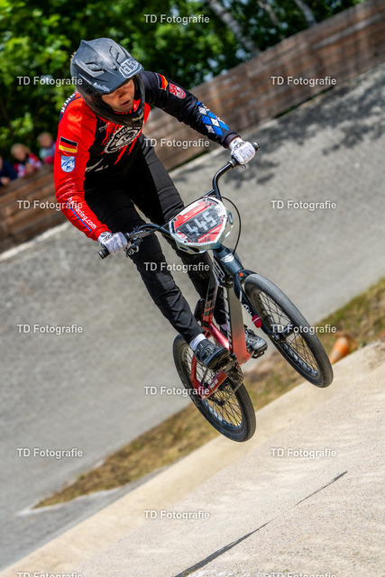 BayBMX2026-05949 | Fotogalerie von Thomas Dettweiler mit Eventbildern und lizenzfreien Fotos. Perfekt als Wandbild, für Büro, Website oder private Nutzung. - Realisiert mit Pictrs.com