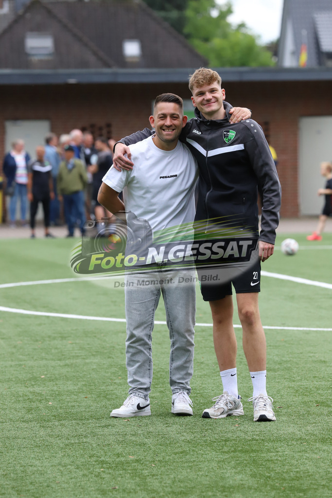 SC Bünde - BV 21 Stift-Quernheim | Auf dem Bild zu sehen: SC Bünde v.l.: Anton Gladkov, Fabian Becker SC Bünde, BV 21 Stift-Quernheim, Fistelmann Supercup, Hunnebrock, Deutschland  - Realisiert mit Pictrs.com