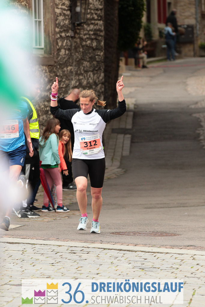 VR Bank Hauptlauf 10km | 3königslauf 2022 VR Bank Hauptlauf - Realisiert mit Pictrs.com