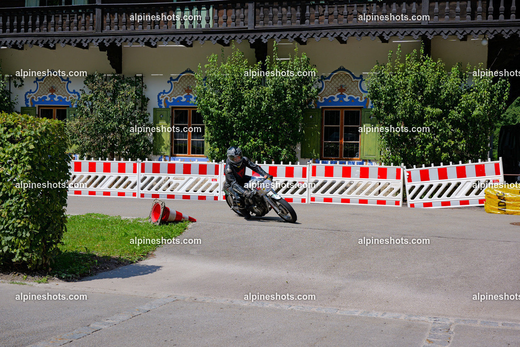 P1014810 | Erleben Sie atemberaubende, hochqualitative Fotos Ihrer Fahrt entlang der malerischen Alpenstraßen. Besuchen Sie alpineshots.com, um professionelle Aufnahmen Ihrer unvergesslichen Reise zu finden und zu kaufen - Realisiert mit Pictrs.com