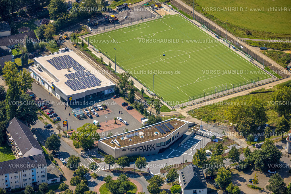 Gladbeck240806122 | Luftbild, neues Integrationshaus/ Gesundheitshaus mif Cafe am Quartiersplatz im SportPark Mottbruch, SuS Schwarz Blau Gladbeck, Brauck, Gladbeck, Ruhrgebiet, Nordrhein-Westfalen, Deutschland