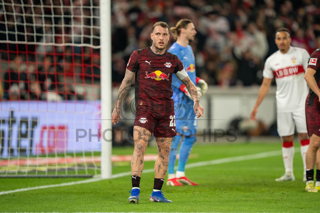 VfB Stuttgart vs. RB Leipzig, Fussball, 1. Bundesliga, 26. Spieltag, 15.03.2026 | David Raum (RB Leipzig, #22),VfB Stuttgart vs. RB Leipzig, Fussball, 1. Bundesliga, 26. Spieltag, 15.03.2026Foto: photosbyphips/Philip Ziegler