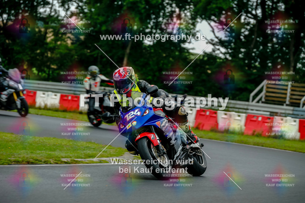 VBK-3537 | Hier findet Ihr Bilder von Touristenfahrten auf der Nürburgring Nordschleife oder von anderen Veranstaltungen die ich besucht habe. Viel Spass beim Durch Schauen 