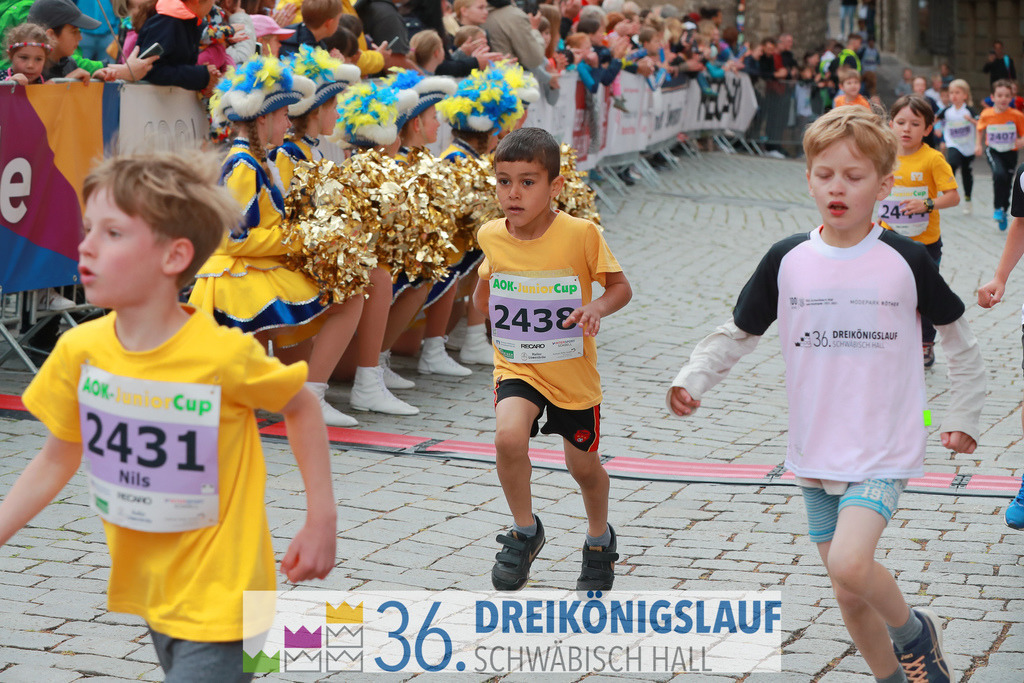 AOK Junior Cup 400m | 3Königslauf 2022 AOK Junior Cup 400m - Realisiert mit Pictrs.com