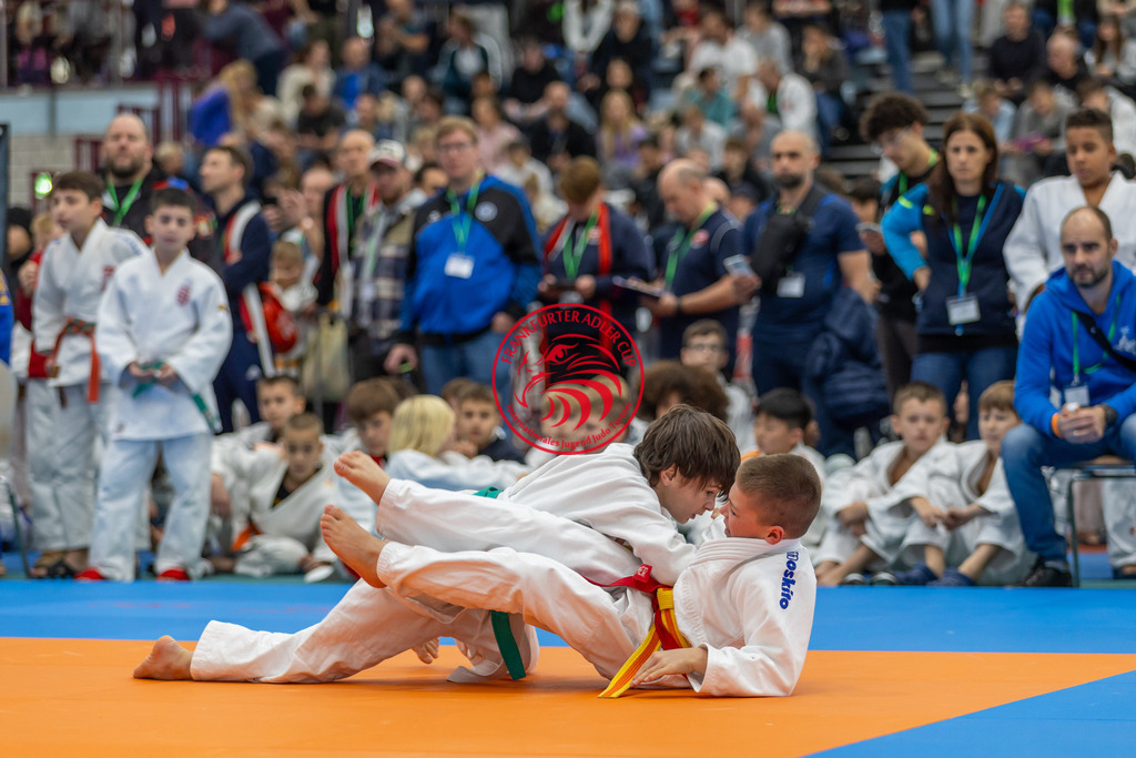 Internationaler Adler Cup 2024 | Foto vom Internationalen Adler Cup Judo Turnier im Sport- und Freizeitzentrum Kalbach im Oktober 2024 - Realisiert mit Pictrs.com