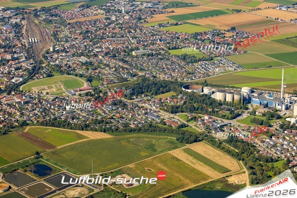 Das Luftbild zeigt : Enzkofen Plattling - Die Luftaufnahme wurde 2023 vom UL-Flugzeug aus erstellt ( keine Drohne ) - Hochauflösende Luftaufnahme - Für grossformatige Ausdrucke geeignet. Die Geschenkidee !Mit Lizenz und Bildrechte bestellbar