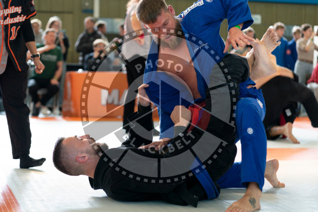 20240915PBB1875 | Athletes compete during the Grappling Industries’ grappling and Brazilian jiu-jitsu competition in Berlin, on September 15, 2024.