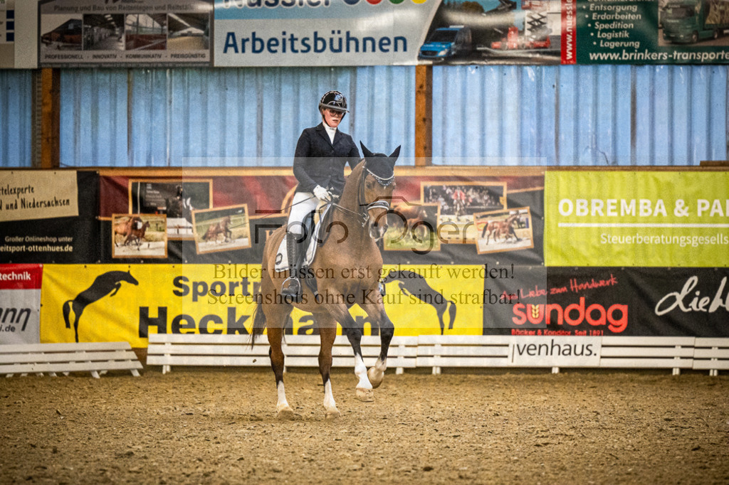 DOS_1165 | Entdecke hochwertige Reitturnierfotos von Foto Oger. Professionell, emotional und authentisch – jetzt Lieblingsmomente im Shop bestellen.Deutschlandweite Turnierfotografie. - Realisiert mit Pictrs.com